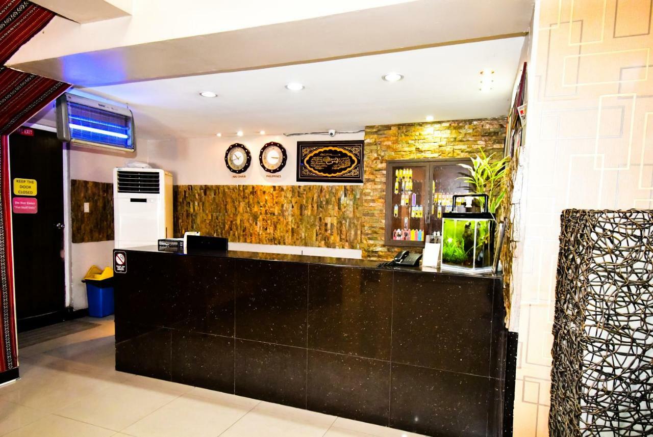Casa Blanca Apartment Манила Экстерьер фото